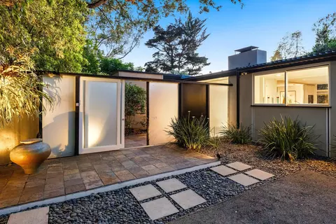 Exterior - 1125 High Rd, Montecito, CA 93108 photo 3 of 13