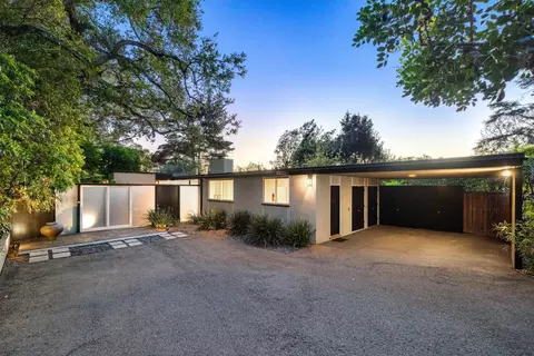 Exterior - 1125 High Rd, Montecito, CA 93108 photo 2 of 13