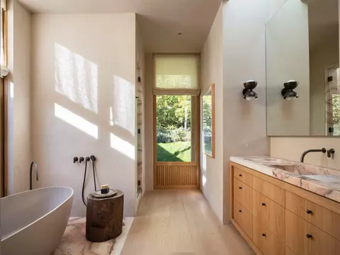 Bath - 620 Stone Meadow Ln, Montecito, CA 93108 photo 1 of 5