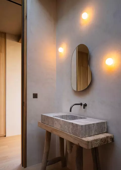 Bath - 620 Stone Meadow Ln, Montecito, CA 93108 photo 5 of 5