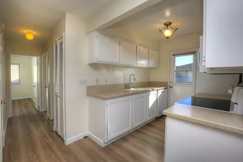 Entry Way - 5945 Hickory #4, Carpinteria, CA 93013 photo 1 of 1