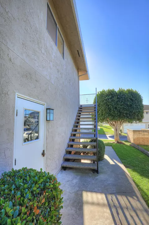 Exterior - 5945 Hickory #4, Carpinteria, CA 93013 photo 3 of 5