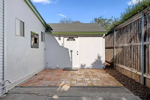 876 Elm Ave, Carpinteria, CA 93013 photo 23