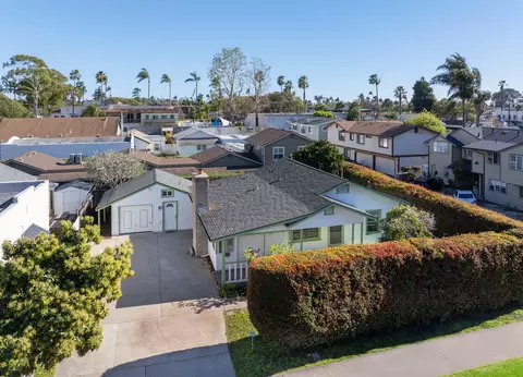 876 Elm Ave, Carpinteria, CA 93013 photo 3