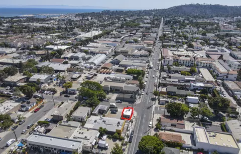View/Area - 706-708 E Haley St, Santa Barbara, CA 93103 photo 2 of 2