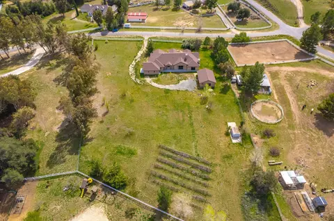 17370 Rodeo Rd, Lake Elsinore, CA 92530