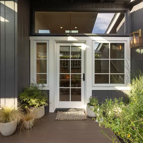 Entry Way - 420 Seaview Rd, Montecito, CA 93108 photo 1 of 2