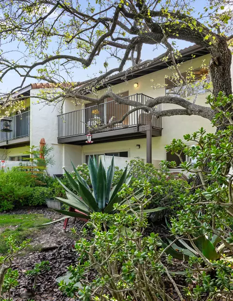 1070 Miramonte Dr #10, Santa Barbara, CA 93109