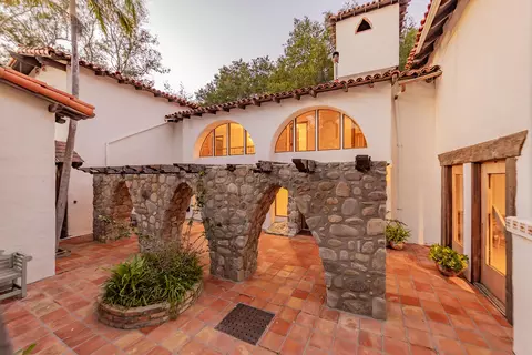 1519 Ayers Ave, Ojai, CA 93023 photo 46