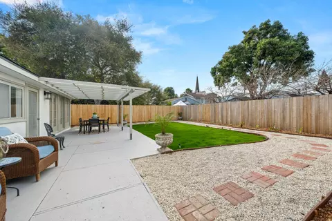 855 Walnut Ave, Carpinteria, CA 93013 photo 8