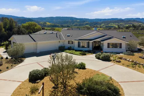 2950 Tall Pine Ln, Santa Ynez, CA 93460