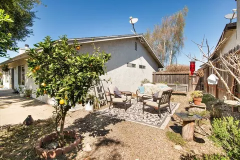 Exterior - 1704 E Nectarine Ave, Lompoc, CA 93436 photo 4 of 4