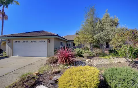 306 Noguera Pl, Arroyo Grande, CA 93420