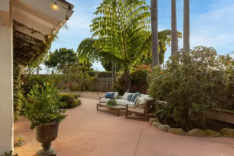 Exterior - 5402 Cameo Rd, Carpinteria, CA 93013 photo 4 of 10