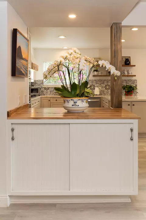 Kitchen - 5402 Cameo Rd, Carpinteria, CA 93013 photo 1 of 4