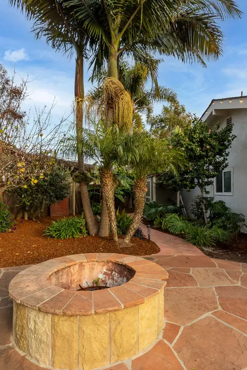 Exterior - 5402 Cameo Rd, Carpinteria, CA 93013 photo 5 of 10