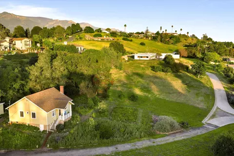 510 Los Verdes Dr, Santa Barbara, CA 93111