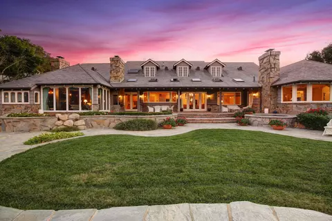 940 Monte Dr, Santa Barbara, CA 93110