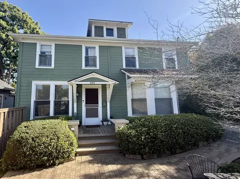 223-225 W Arrellaga St, Santa Barbara, CA 93101