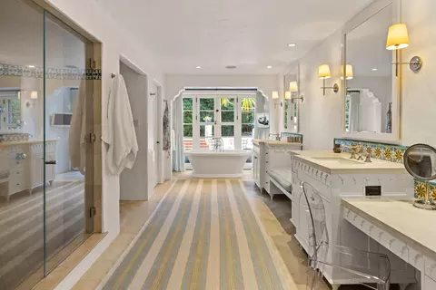 Bath - 1284 Mesa Rd, Montecito, CA 93108 photo 1 of 2