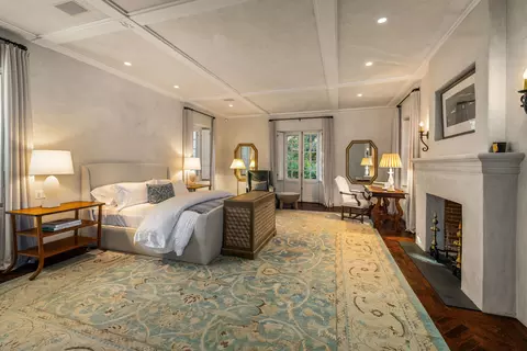 Bedroom - 1284 Mesa Rd, Montecito, CA 93108 photo 1 of 5