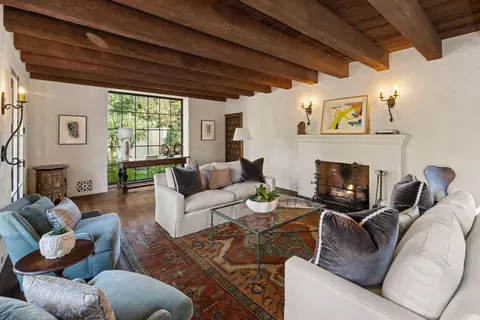 Living - 1284 Mesa Rd, Montecito, CA 93108 photo 1 of 3