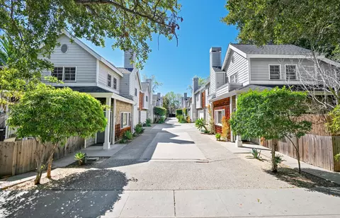 1621 Chapala Street Apt A B C D St #A, B, C, D, Santa Barbara, CA 93101