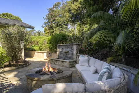Exterior - 1122 Camino Viejo Rd, Santa Barbara, CA 93108 photo 1 of 10