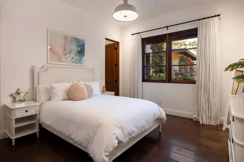 Bedroom - 3091 Hidden Valley Ln, Montecito, CA 93108 photo 4 of 7
