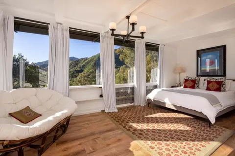Bedroom - 3091 Hidden Valley Ln, Montecito, CA 93108 photo 7 of 7