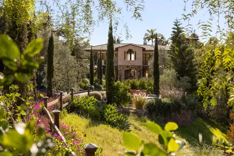 Exterior - 3091 Hidden Valley Ln, Montecito, CA 93108 photo 10 of 22