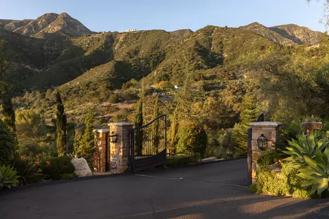 Exterior - 3091 Hidden Valley Ln, Montecito, CA 93108 photo 13 of 22