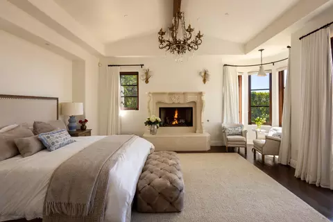 Bedroom - 3091 Hidden Valley Ln, Montecito, CA 93108 photo 1 of 7