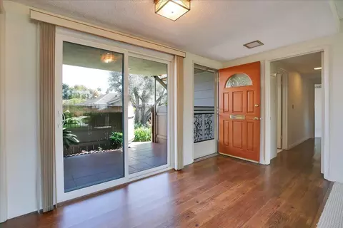 257 Moreton Bay Ln #3, Goleta, CA 93117