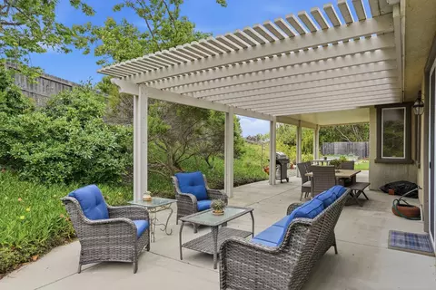 Exterior - 521 Y Pl, Lompoc, CA 93436 photo 5 of 11
