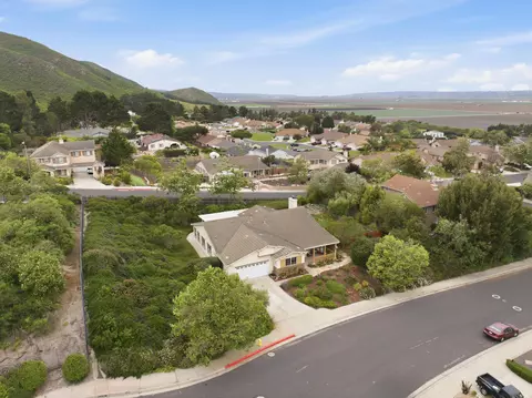 View/Area - 521 Y Pl, Lompoc, CA 93436 photo 2 of 11