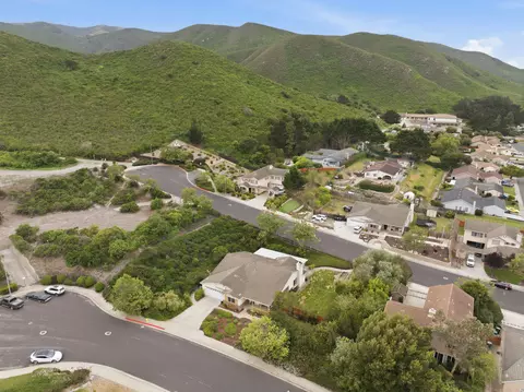 View/Area - 521 Y Pl, Lompoc, CA 93436 photo 5 of 11