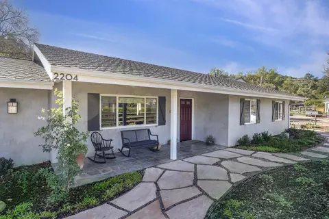 2204 Alamo Pintado Rd, Los Olivos, CA 93441