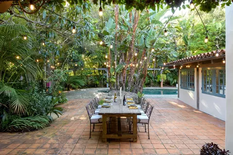 Exterior - 549 Hot Springs Rd, Montecito, CA 93108 photo 5 of 10