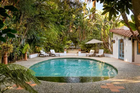 Exterior - 549 Hot Springs Rd, Montecito, CA 93108 photo 6 of 10