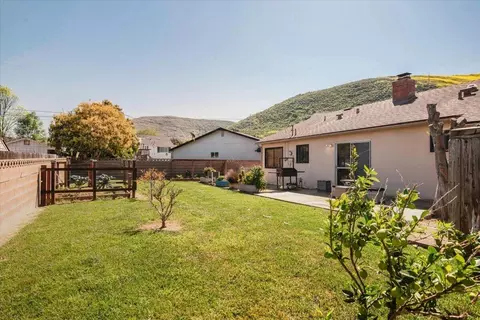 Exterior - 1601 Barrington Ct, Lompoc, CA 93436 photo 2 of 3