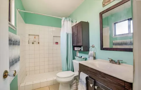 Bath - 1601 Barrington Ct, Lompoc, CA 93436 photo 1 of 1