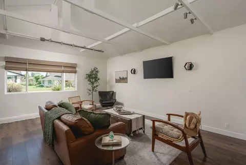 Living - 571 Windsor Ave, Goleta, CA 93117 photo 3 of 4