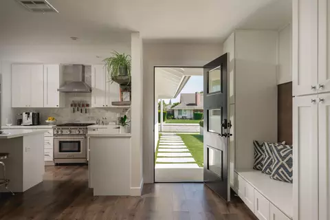 Entry Way - 571 Windsor Ave, Goleta, CA 93117 photo 1 of 1