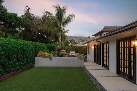 Exterior - 571 Windsor Ave, Goleta, CA 93117 photo 9 of 20