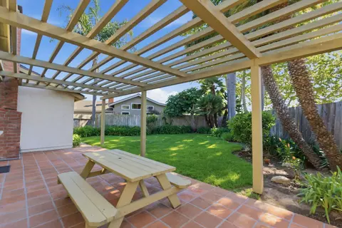 Exterior - 4436 Mesa Ln, Carpinteria, CA 93013 photo 2 of 7