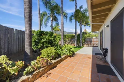Exterior - 4436 Mesa Ln, Carpinteria, CA 93013 photo 4 of 7