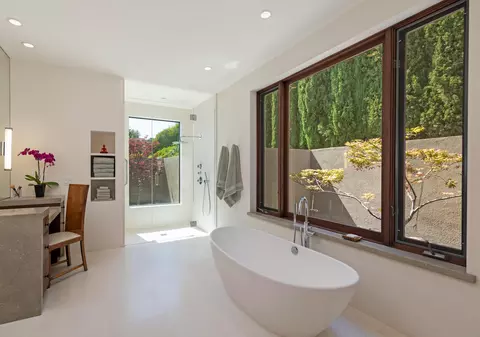 Bath - 191 E Mountain Dr, Montecito, CA 93108 photo 1 of 2