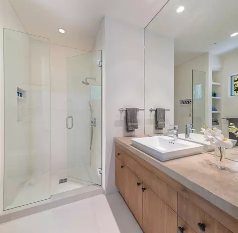 Bath - 191 E Mountain Dr, Montecito, CA 93108 photo 2 of 2