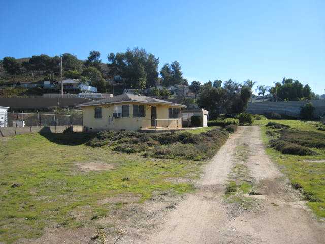 11529 Woodside Ave, Santee, CA 92071 photo 2